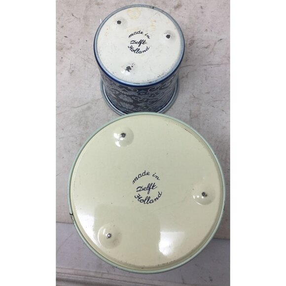 Vintage Delft Holland Blue and White Tin Canisters with Lids (2) - Picture 5 of 6